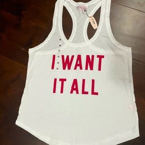 🆕 Victoria’s Secret Racerback Tank Top (NWT) med